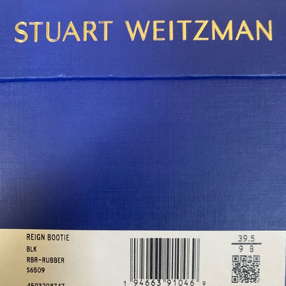 Make a splash in these adorable Stuart Weitzman Reign Booties! Size 9B - Picture 5 of 6